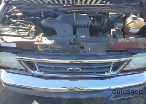 2005 Ford Econoline E250 Van z USA, uszkodzony, nr VIN 1FDNE24L05HA77902